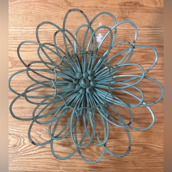 Set of 2 Metal Wall Decor 16” Diameter - Picture 1 of 2